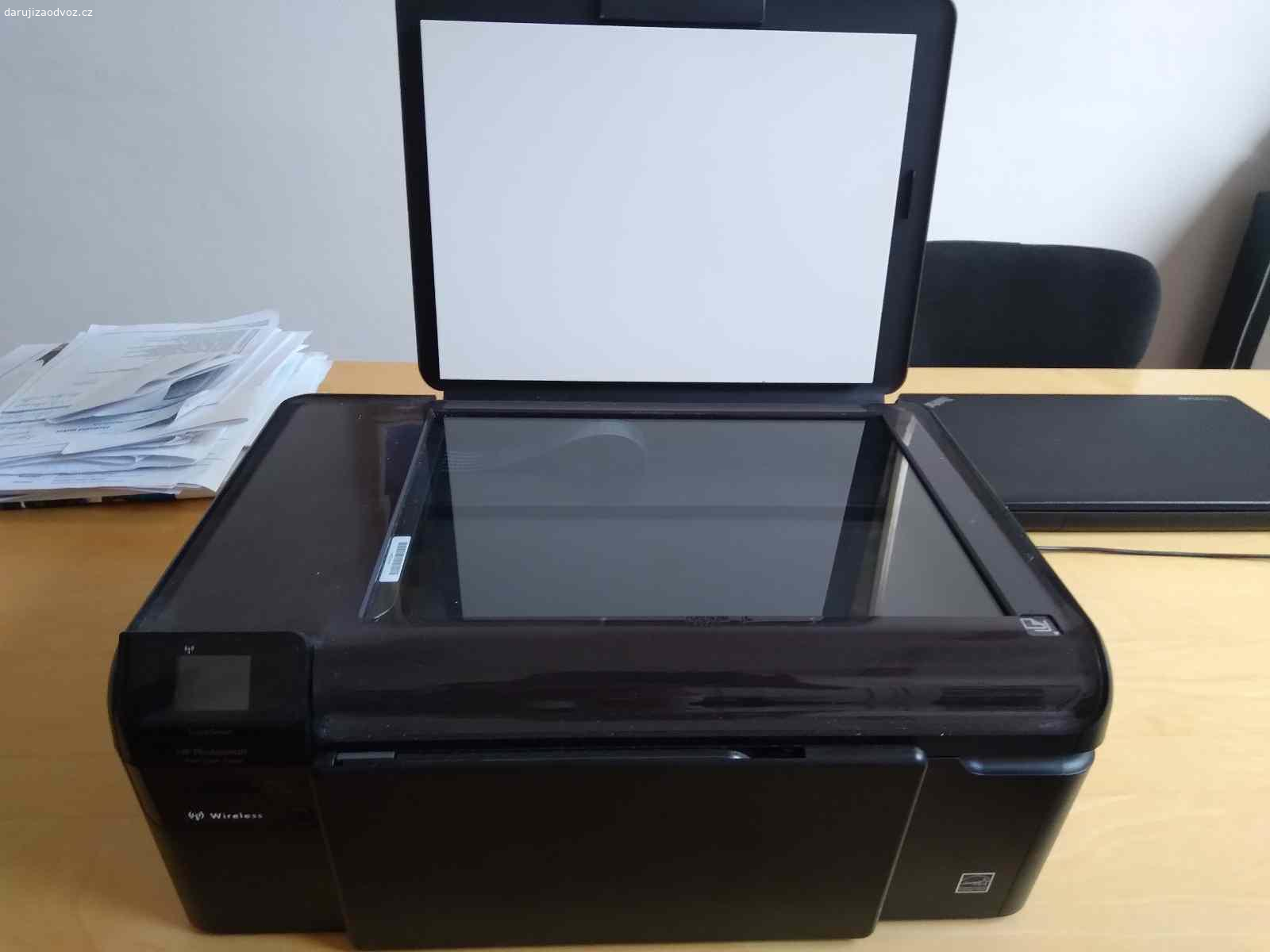 Daruji tiskárnu HP končím s podnikáním. Daruji černou inkoustovou tiskárnu HP, funkční, 43x28x16.