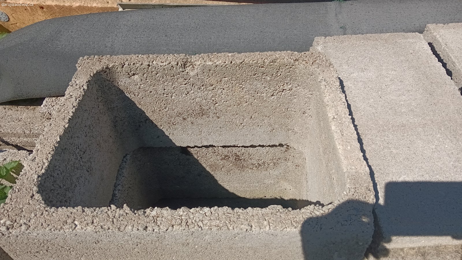 Daruji tvránice. cca 50 ks tvárnic dle foto