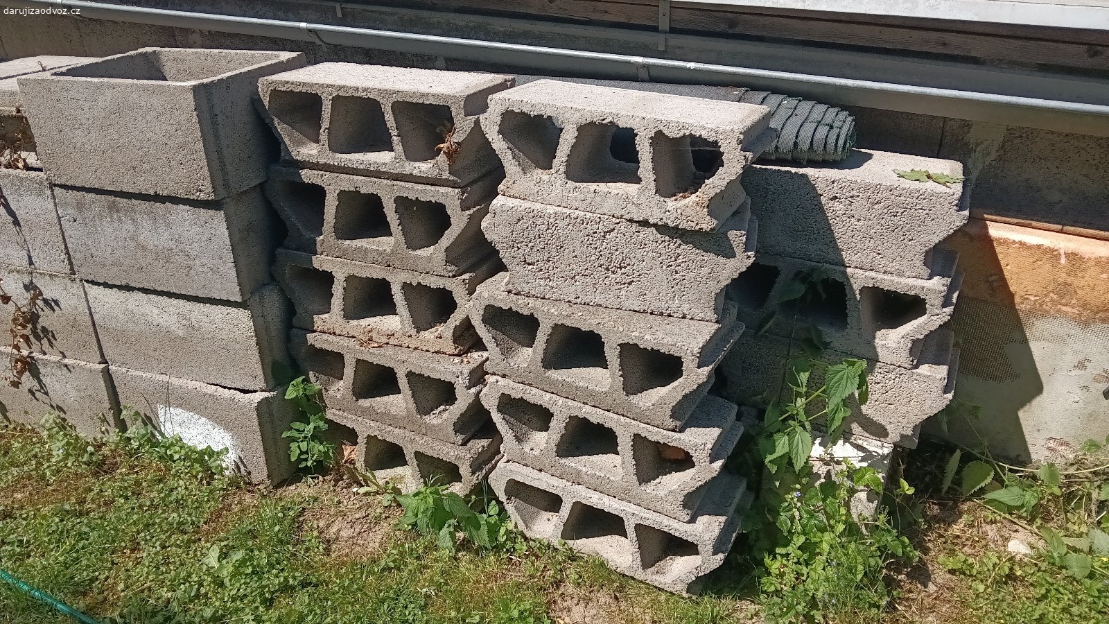 Daruji tvránice. cca 50 ks tvárnic dle foto