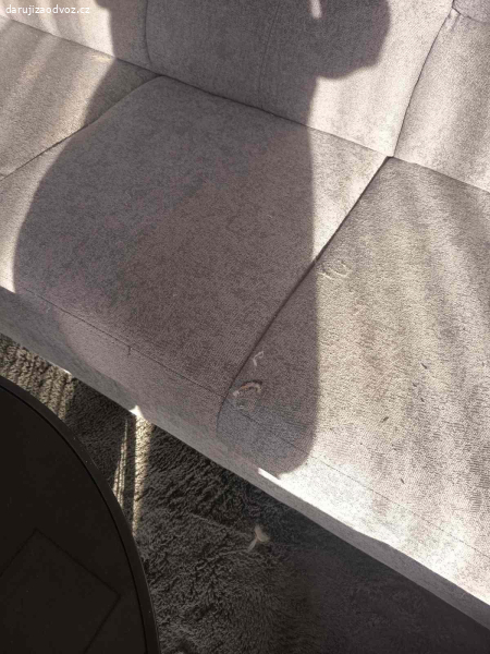 Daruji velkou sedačku do u