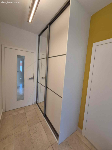 Daruji vestavěnou skříň