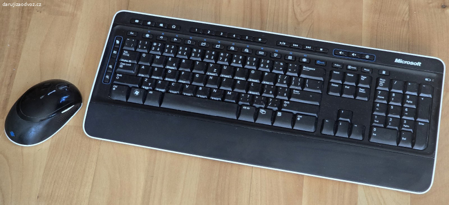 Daruji za odvoz bezdrátový set - klávesnice a myš