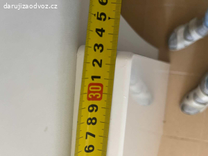 Daruji za odvoz bílá lakovaná lesklá dvířka