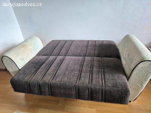 Daruji za odvoz: Malá rozkládací pohovka Möbelix