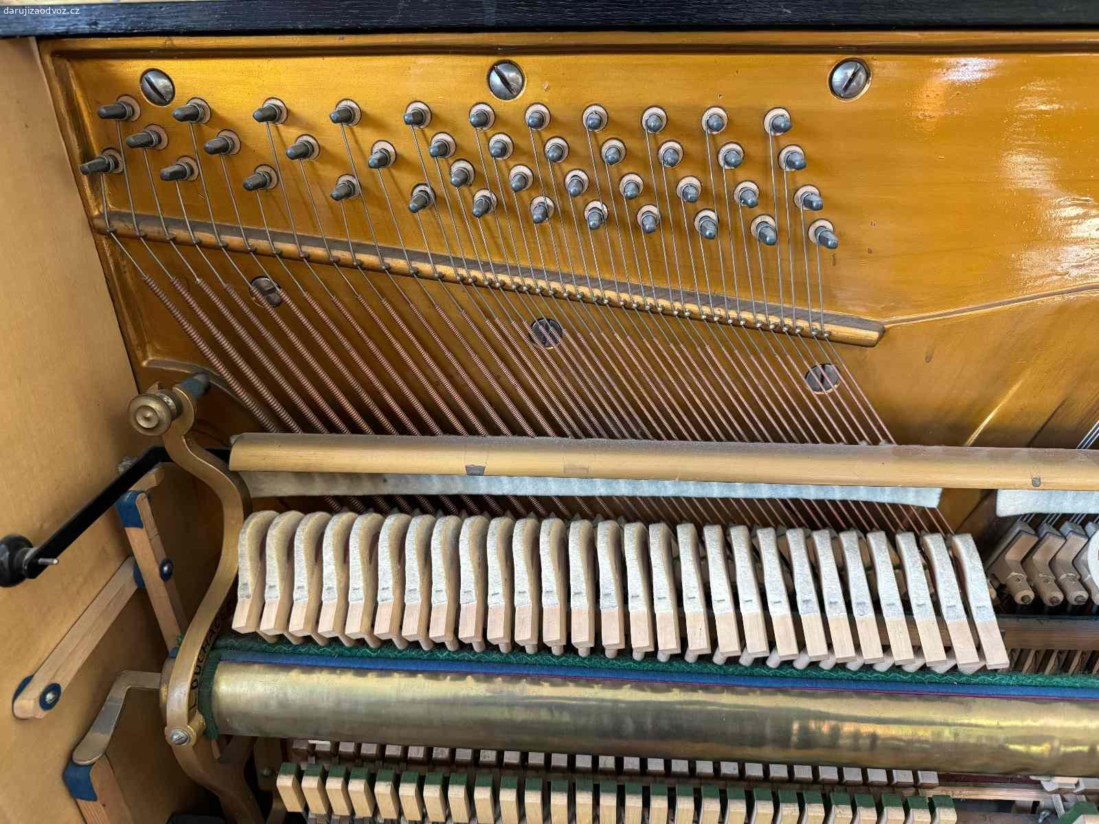 Daruji za odvoz pianino. Daruji za odvoz pianino Ducháček - nutno zabezpečit vystěhování z 1. patra rodinného domku