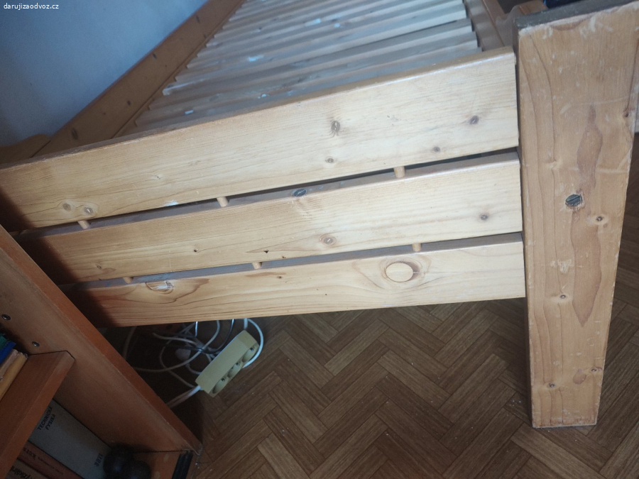 Daruji za odvoz postel masiv 201 x 95 x 56cm