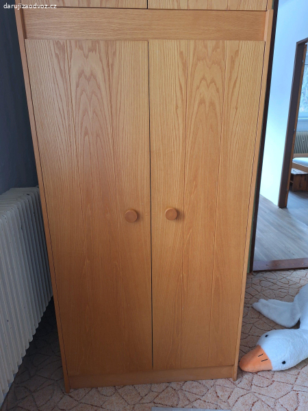 Daruji za odvoz skříň