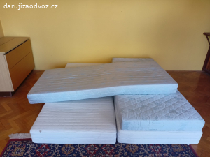 Daruji za odvoz starší vybavení domu