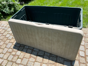 Daruji za odvoz velký plastový box