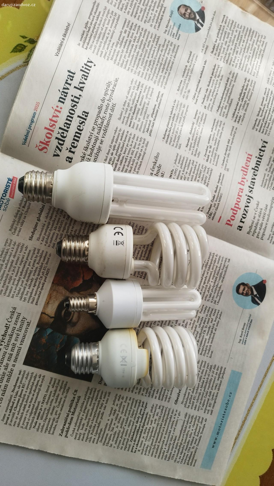 Daruji za odvoz.. Zářivkový žárovky