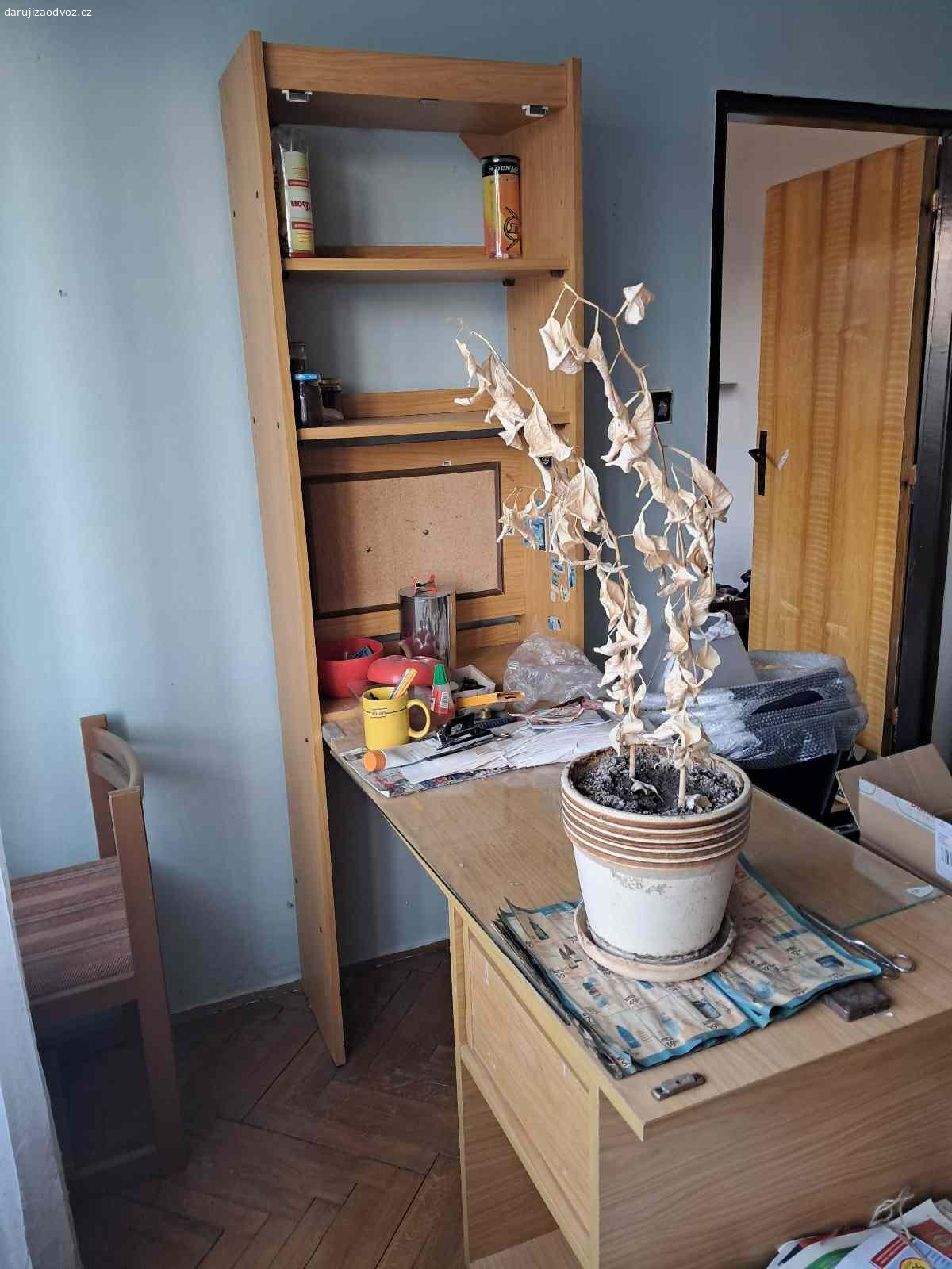 Daruji za odvoz. Starý dětský pokoj