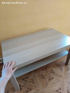 Daruji zachovalý IKEA stůl LACK