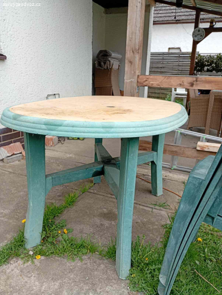 Daruji zahradní nábytek