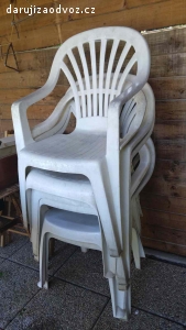 Daruji zahradní židle