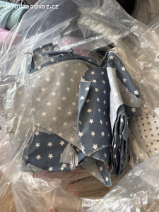 Daruji zbytky latek - uplet, platno, fleece, vatel
