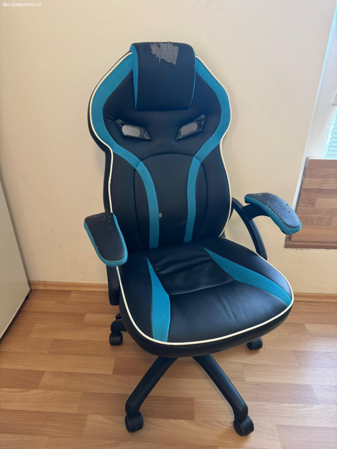 Daruji židli k PC