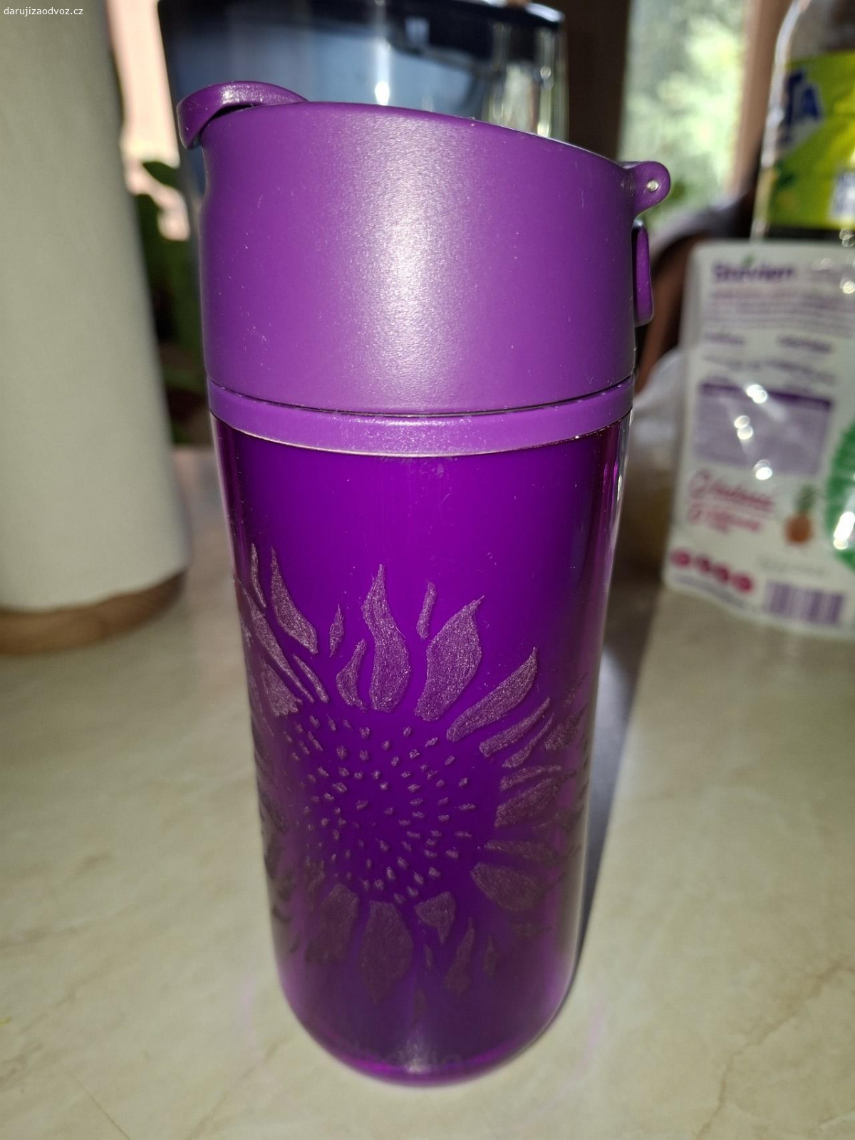 Daruji. Dariji termohrnky, starsi termo lahve.