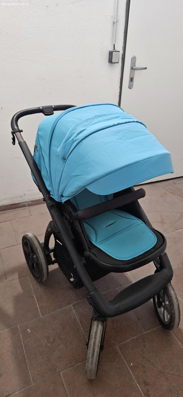 Daruji. Kočárek 3 v 1