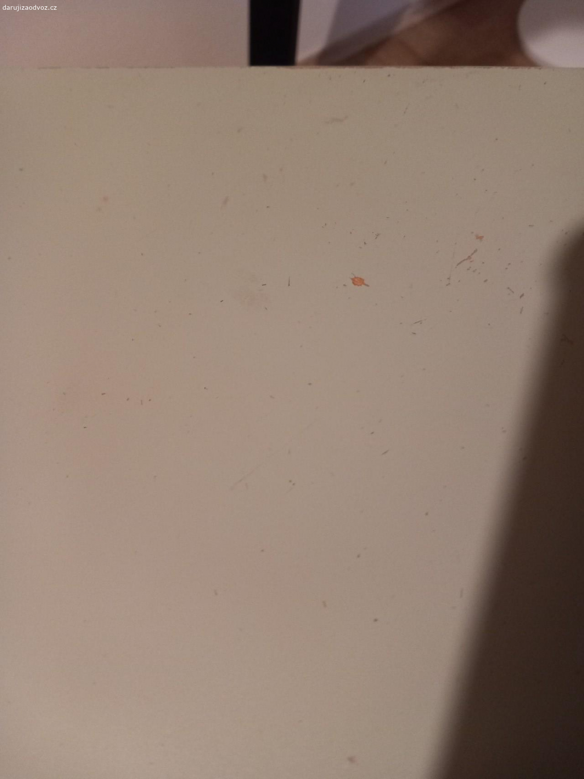 deska k pracovnimu stolu IKEA. světele zelená deska k pracovnimu stolu z ikei, 140×60, poskrabana, ale funkcni 

Prosim kontaktujte spis sms, nez emailem