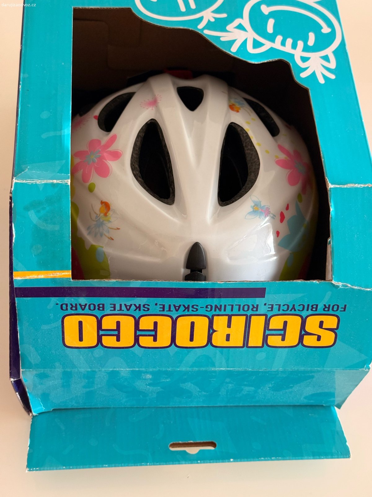 Dětska cykl. helma X-Fact Fairy. Daruji za odvoz dětskou cyklistickou helmu X-Fact Fairy.

* Velikost XS (45–50 cm)
* Rok výroby 2017
* Nastavitelné kolečko pro obvod hlavy
* Běžné známky používání, jinak zachovalá a plně funkční
* Součástí je i originální krabice

Pouze osobní odběr. Kdo si přijede dříve, tomu ji ráda přenechám. ??