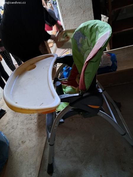 Dětská jídelní židlička 2x. Dětská jídelní židlička