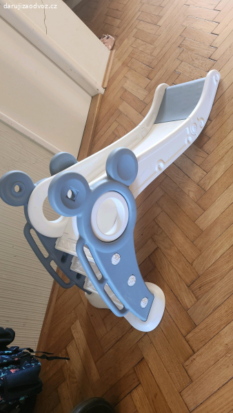dětská skluzavka