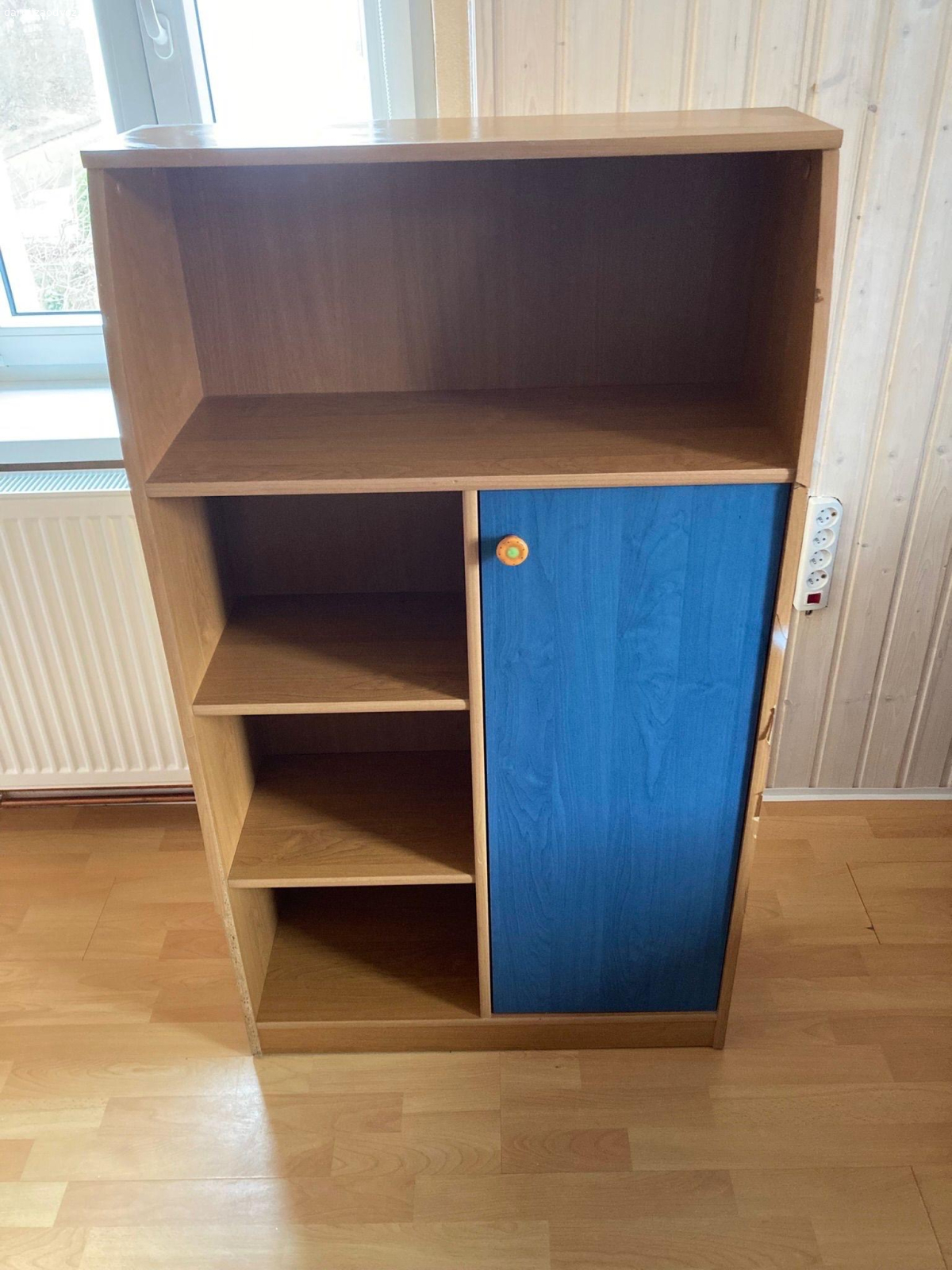 Dětská stěna. Daruji za odvoz. Pouze SMS.