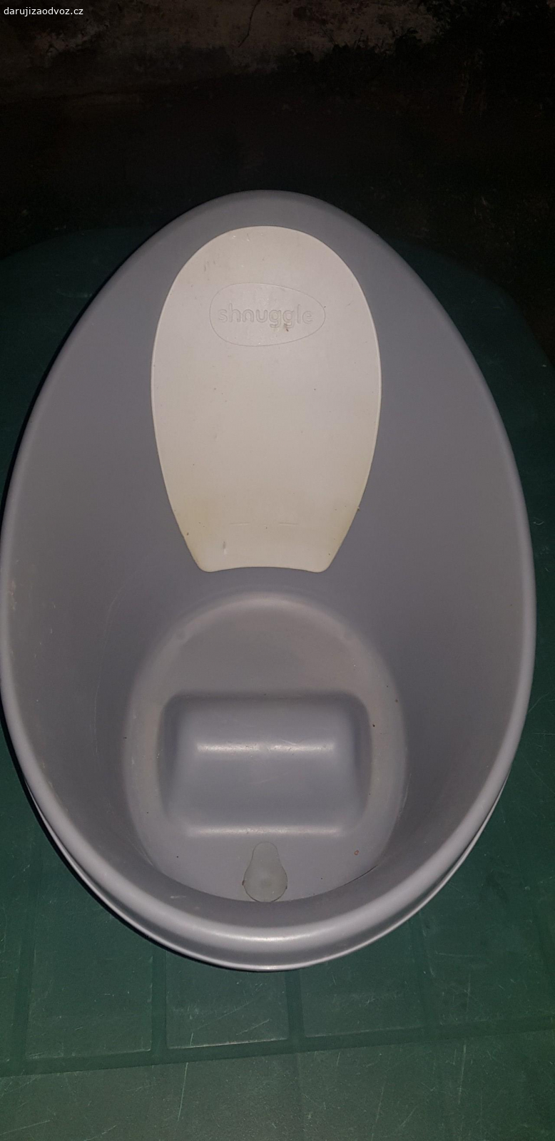 detska vanicka. detska vanicka s vypustí pouzita , funkcni, neposkozená.Neposilam ,převzetí , sms.