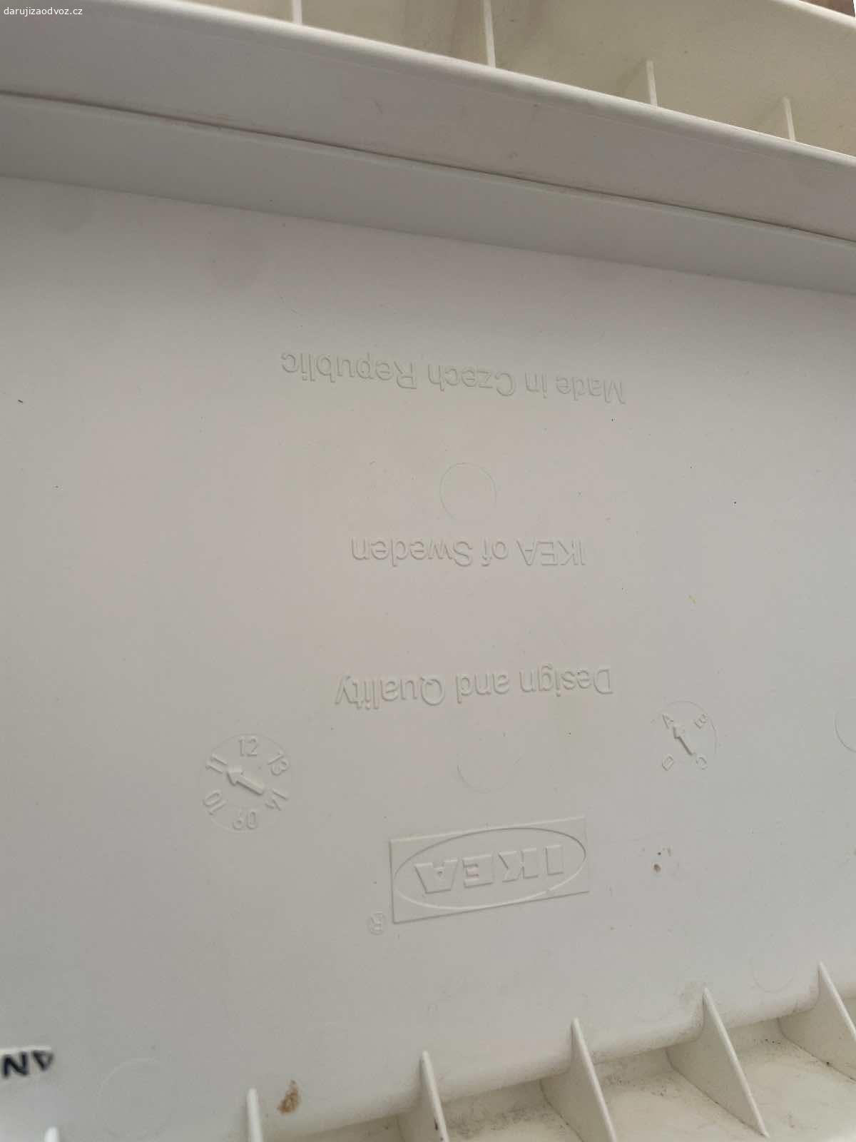 Dětská židle IKEA. Daruji detskou zidli IKEA Antilop. Je plne funkcni, staci trochu ocistit. Nejake ovoce potesi, ale neni podminkou. K odberu v Novem Straseci a pripadne mohu prevezt do Kostelce nad Labem.