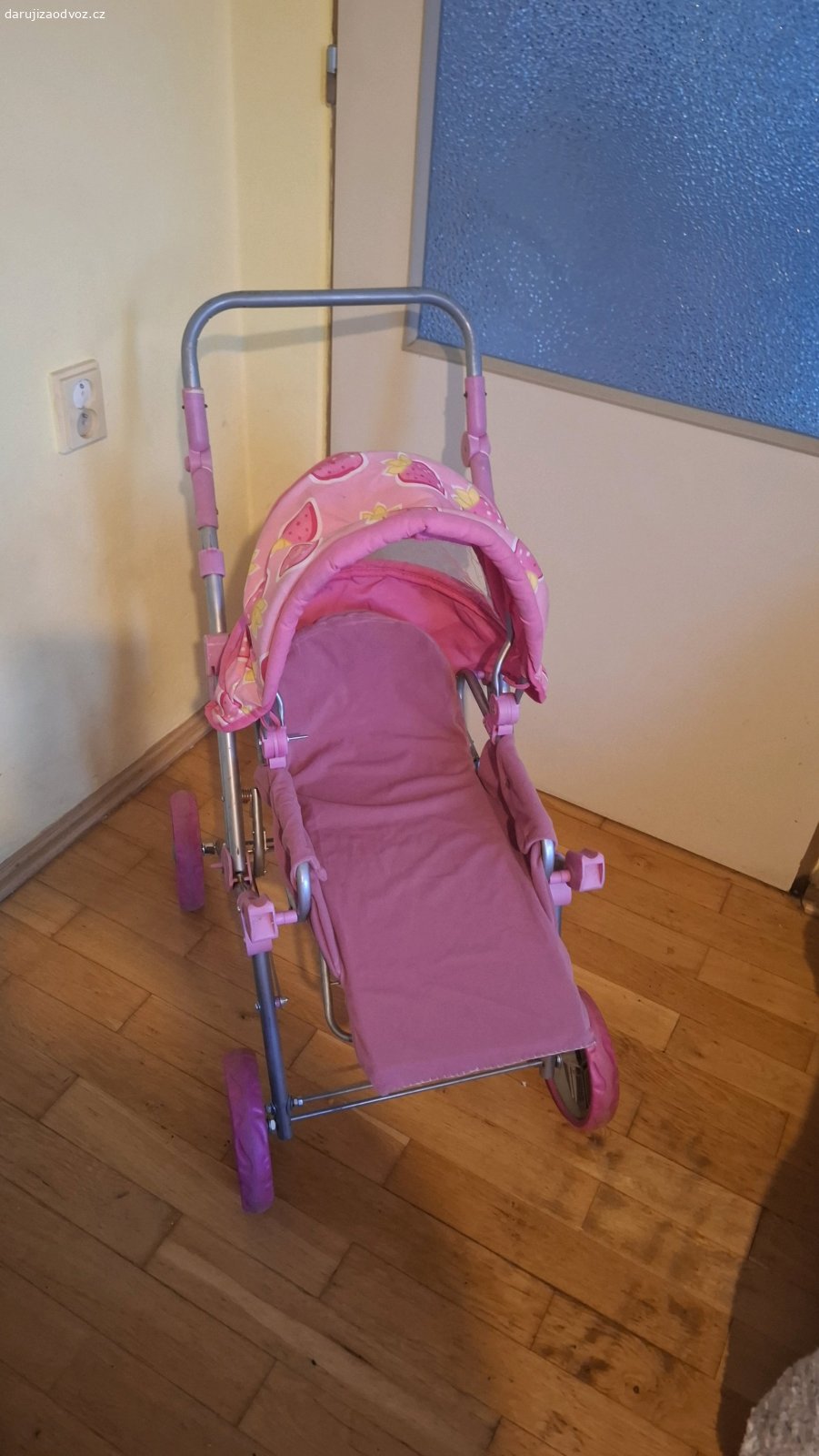 dětský kočárek. funkční