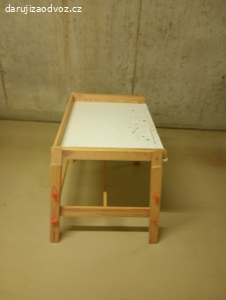 Detsky psaci stůl