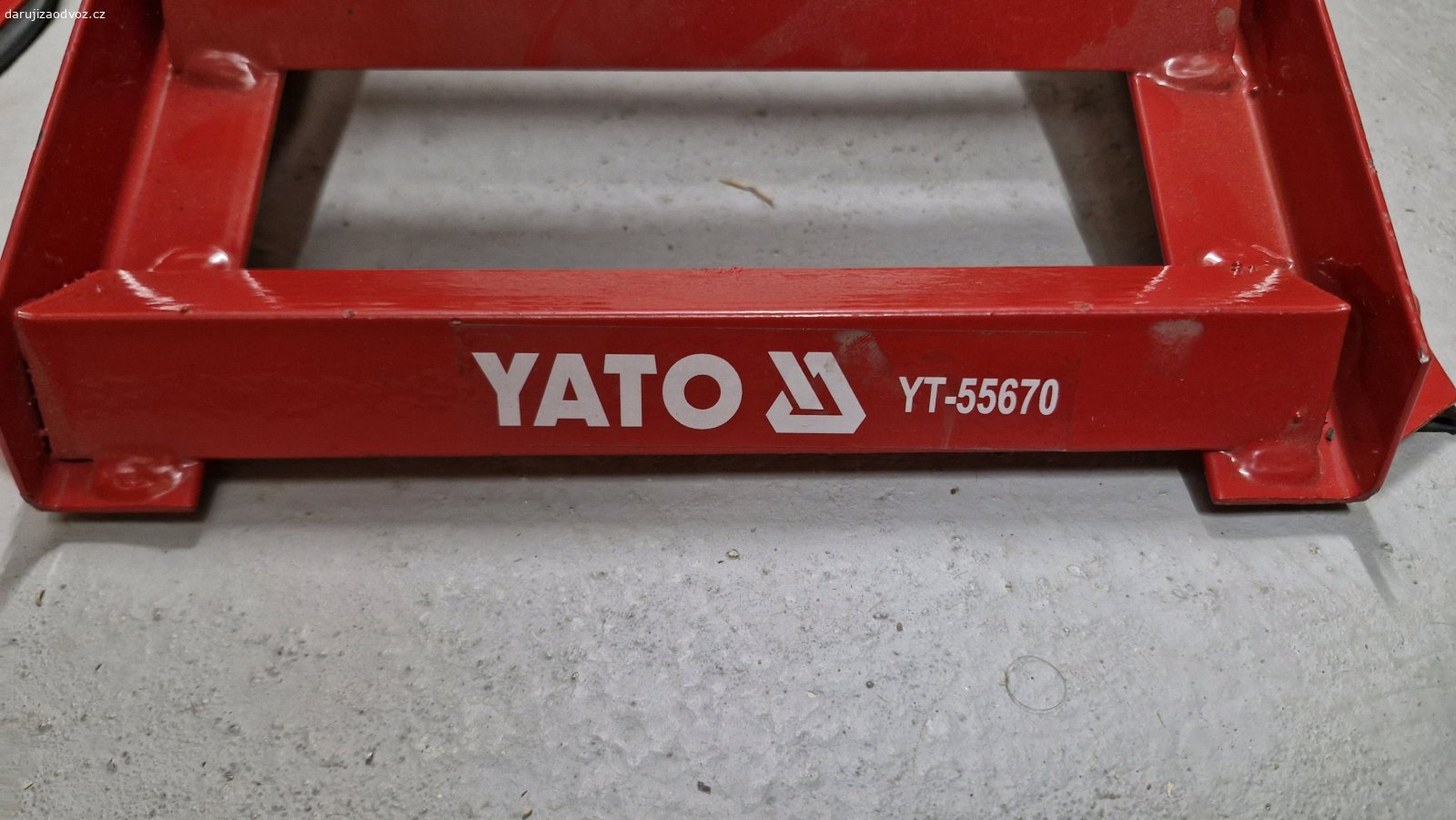 Daruji dílenské nájezdy Yato. Dílenské nájezdy Yato YT-55670