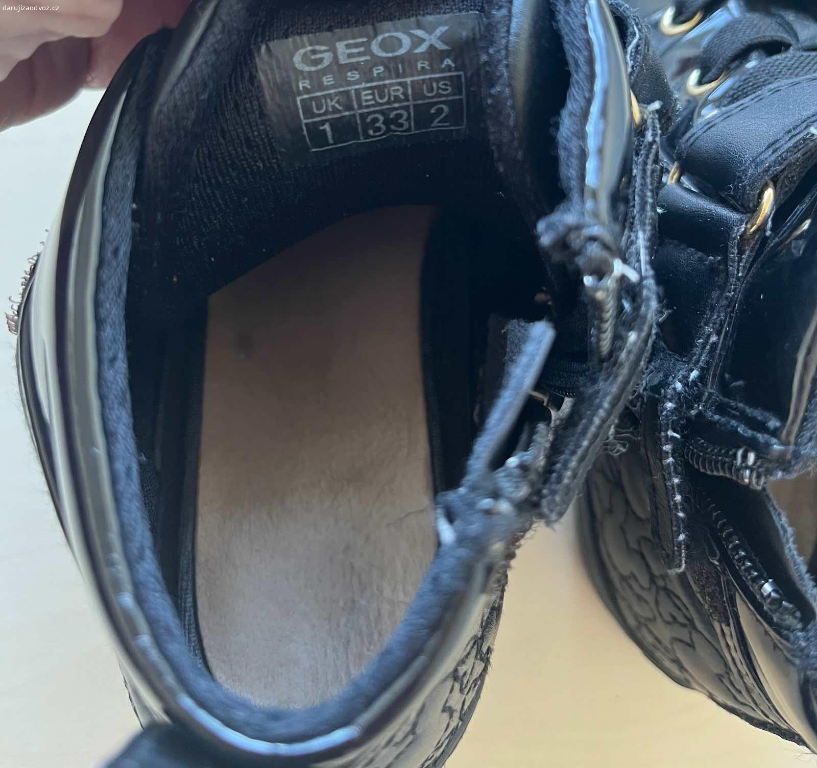 Divci boty Geox vel. 33. Nosene.mohu i zaslat.
K vyzvednti po-ct 9-16 hod v Michli