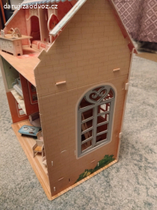 Domeček pro panenky
