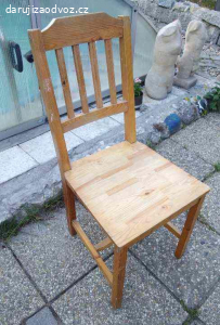 Dřevěná jídelní židle z masivu