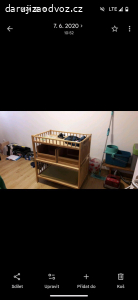 Drevena postylka a prebalovaci pult