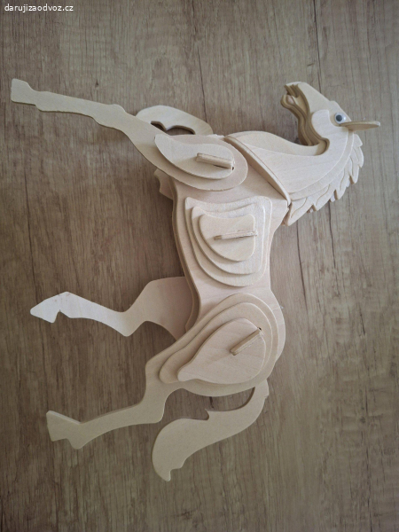 Dřevěná skládačka koně