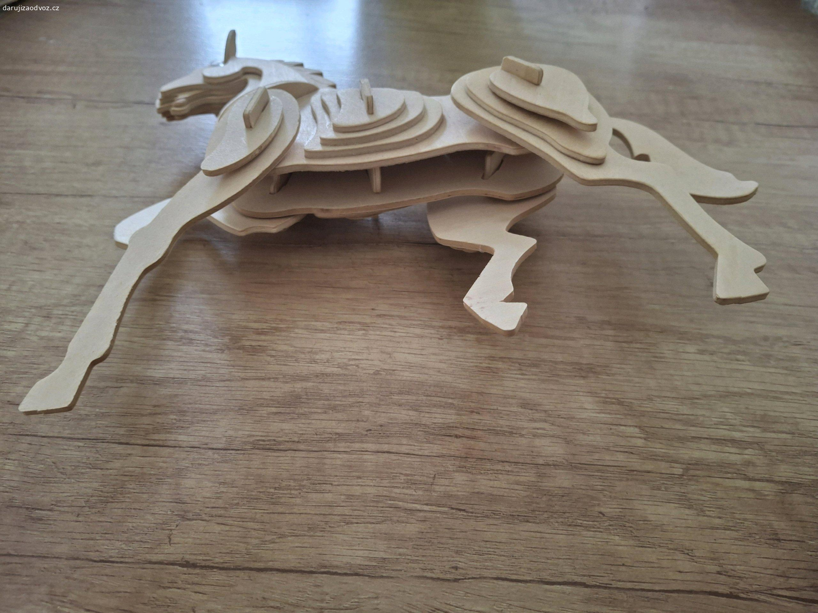 Dřevěná skládačka koně. Předání po domluvě Praha / Pardubice