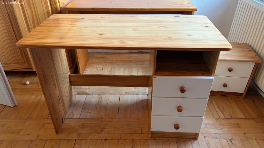 dřevěný psací stůl 110x54.5