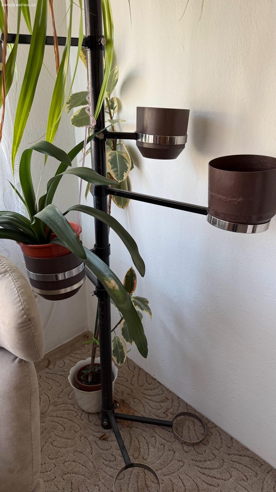 Drzak na kvitka. Drzak na kvitka, vyska 250cm.