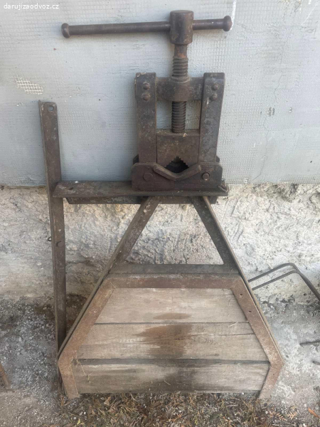 Závitový držák na trubky (plně funkční) ZA ODVOZ!