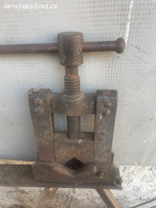 Závitový držák na trubky (plně funkční) ZA ODVOZ!