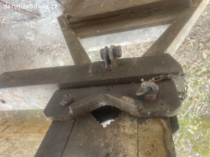 Závitový držák na trubky (plně funkční) ZA ODVOZ!