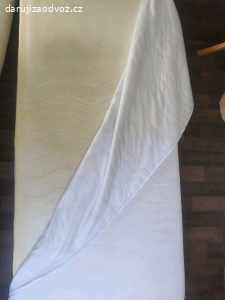 Dvě matrace za odvoz - REZERVOVÁNO