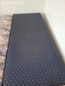 Dvě válendy s úložným prostorem