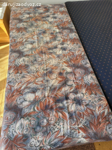 Dvě válendy s úložným prostorem