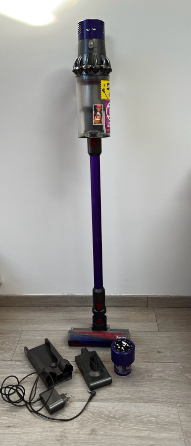 Dyson V11- nefunkční
