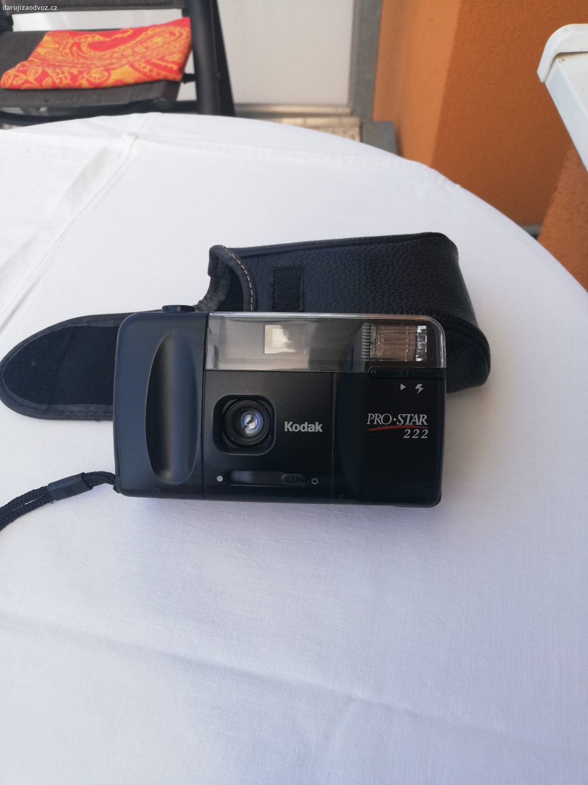 Fotoaparát. Daruji fotoaparát Kodak PRO STAR 222 na kinofilm. Funkční, již nepoužívaný.