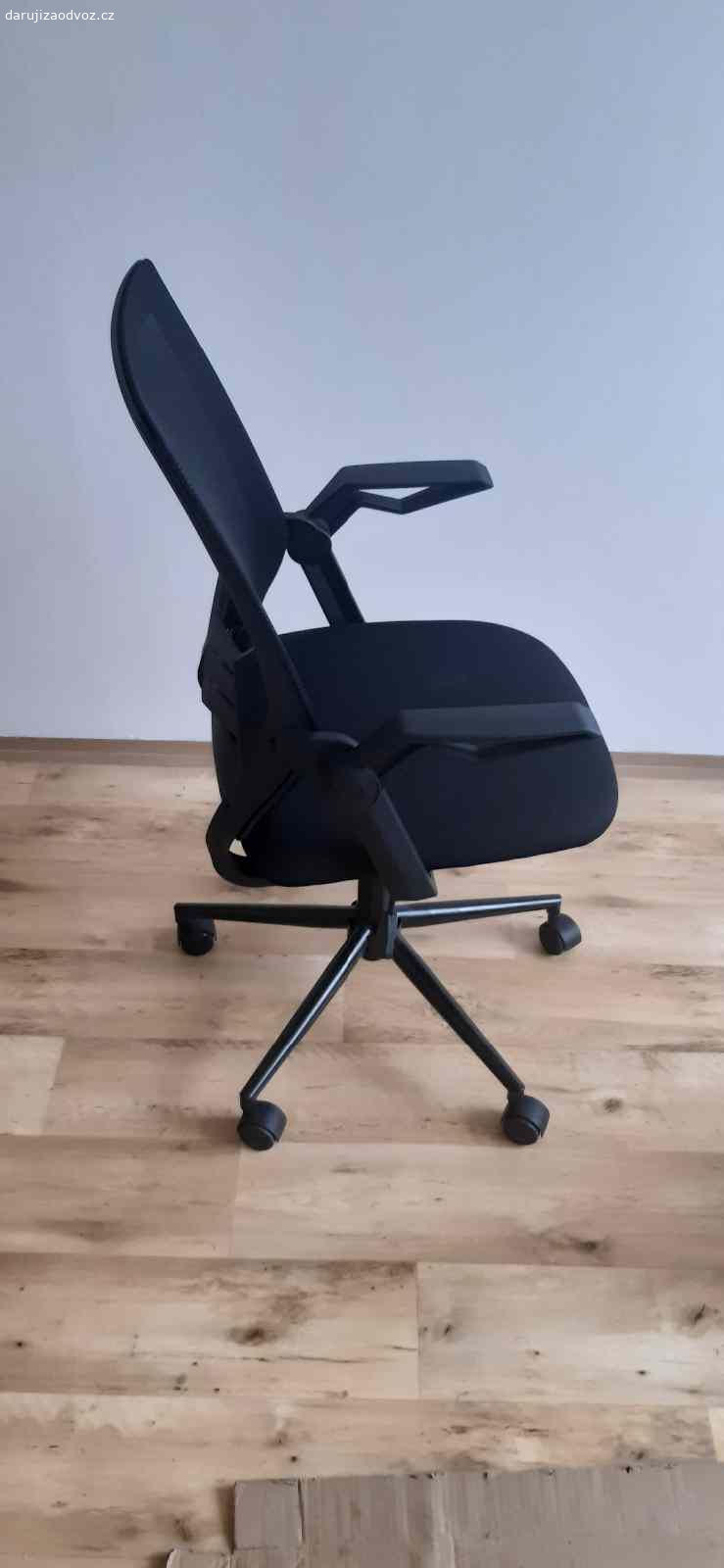 Free chair. Free chair in good condition for Pick up in Prague Bohnice