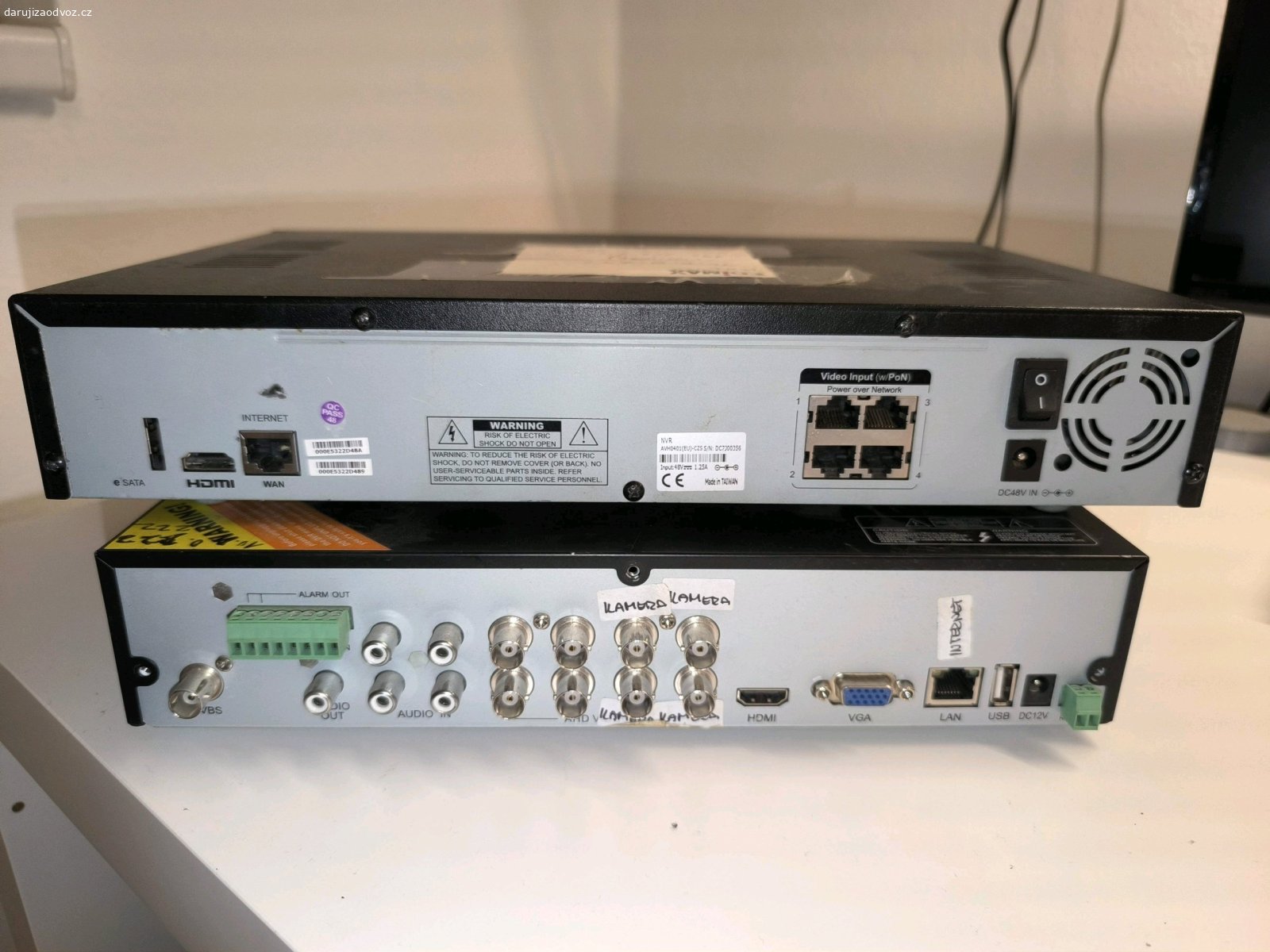 Funkční DVR a NVR (bez HDD). Spolu nebo samostatně. Funkční, HDD byly odstraněny. Můžu převézt k vyzvednutí i na adresu U Čokoládoven 9 (8:00 - 17:00)